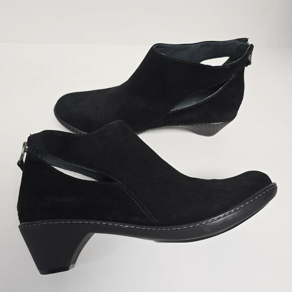 Dansko 40 Size 9 Bonita Black Suede Leather Ankle Booties Cutout Back Zip Womens - Picture 1 of 14